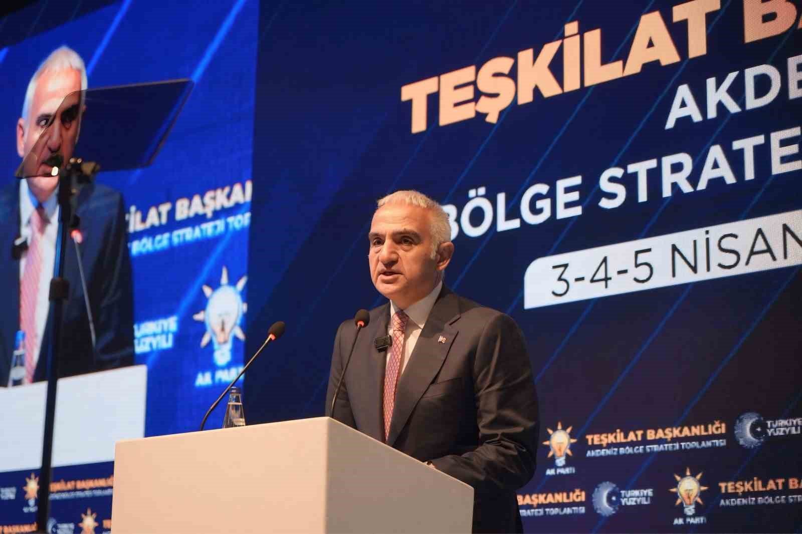 Bakan Ersoy: 'Akdeniz Bölgesi'nde 2002-2025 yılları arasında yaklaşık 26,9 milyar liralık kültür ve turizm yatırımı gerçekleştirildi'