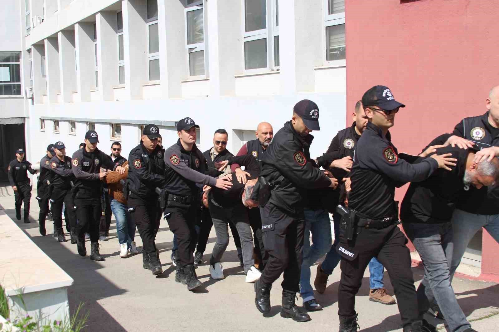 Islak mendil süsü çökertildi: 'Afiyet olsun' kamuflajı pes dedirtti
