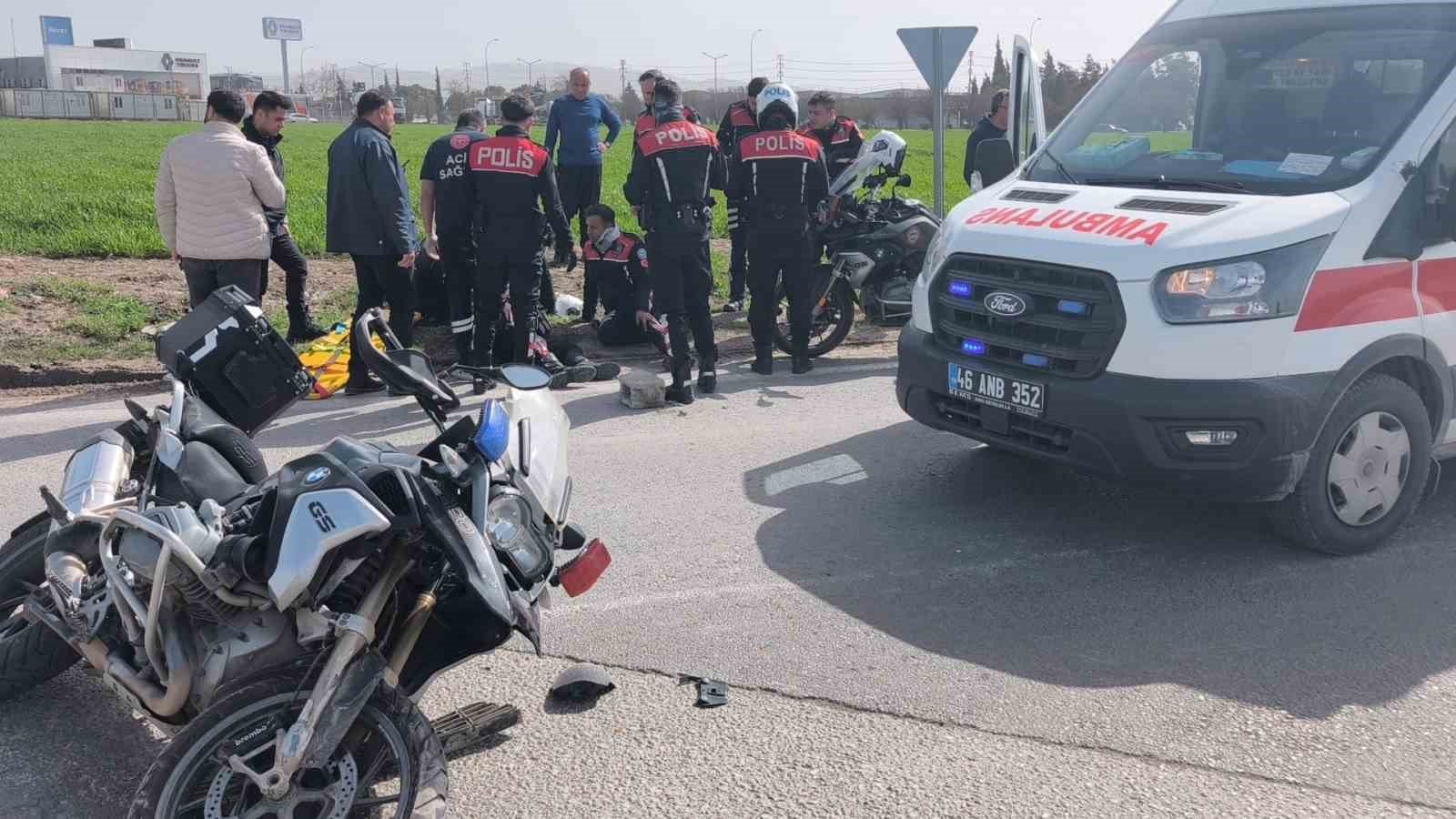 Kahramanmaraş'ta ehliyetsiz sürücü polislere çarptı: 2 polis yaralı