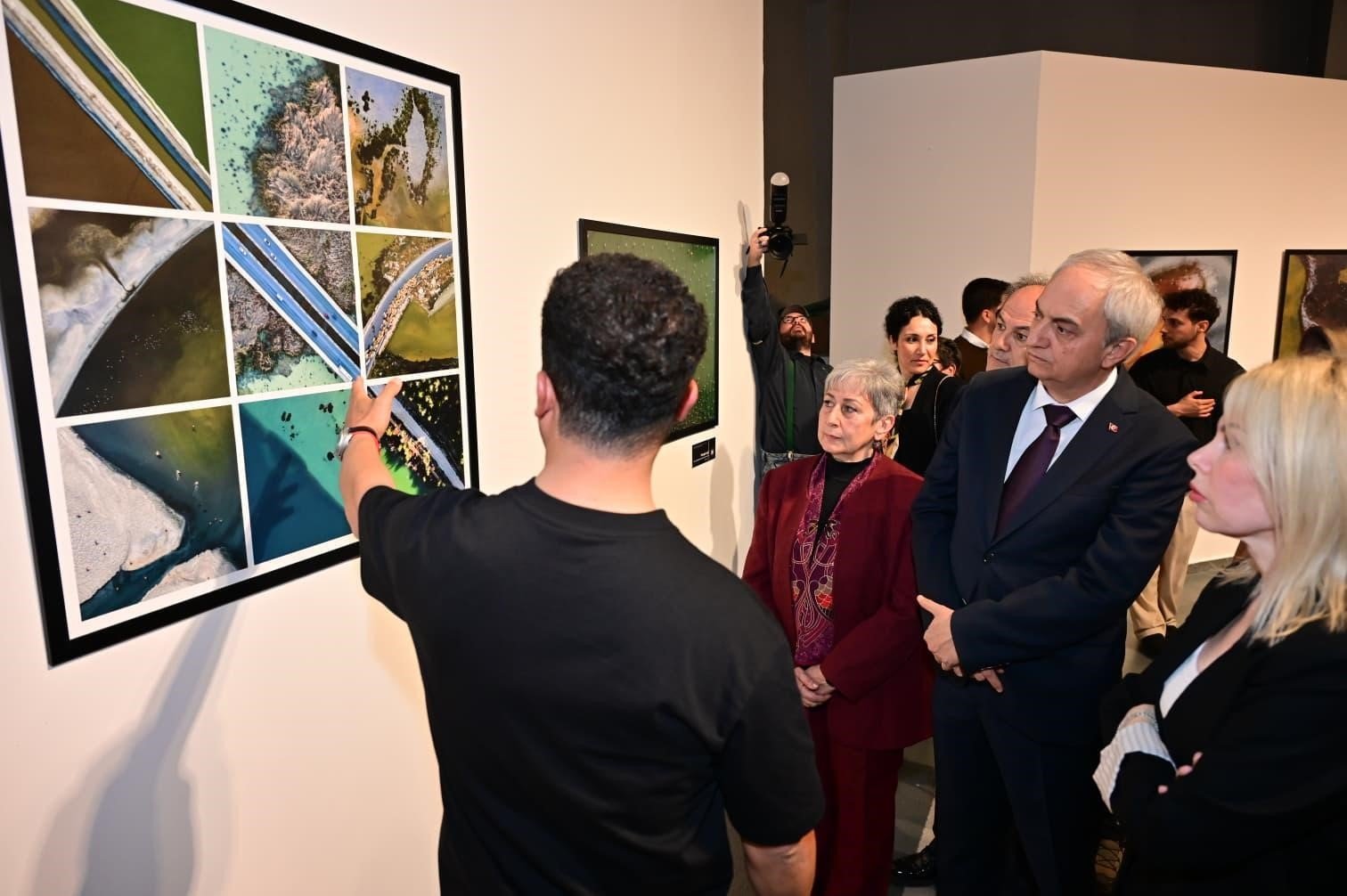 Kepez'de Akdeniz Üniversitesi mezunu genç sanatçıların objektifinden hayat sergisi