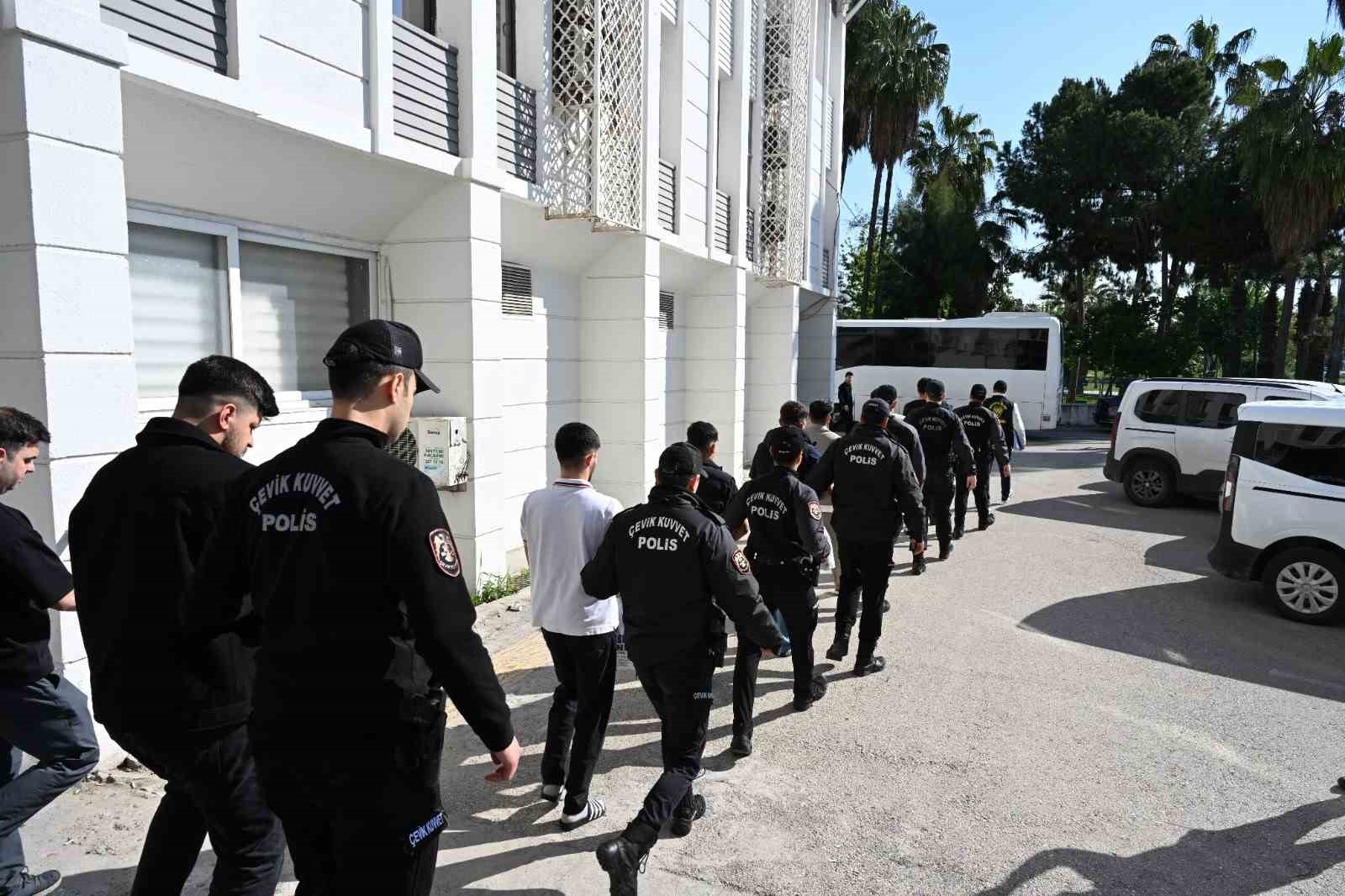 Mersin’de 100 Milyonluk Dolandırıcılık Ağı Çökertildi