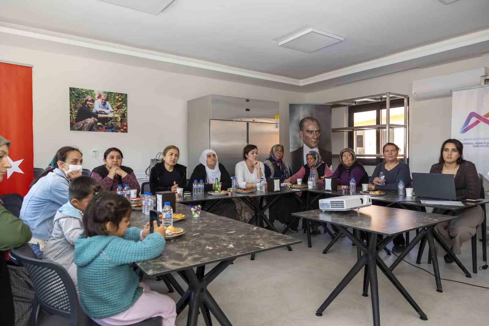 Mersin'de üreticilere gıda okuryazarlığı eğitimi