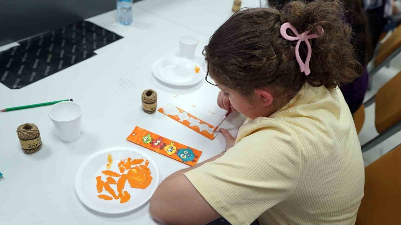 Pusula Maraş'tan çocuklara yönelik renkli atölye