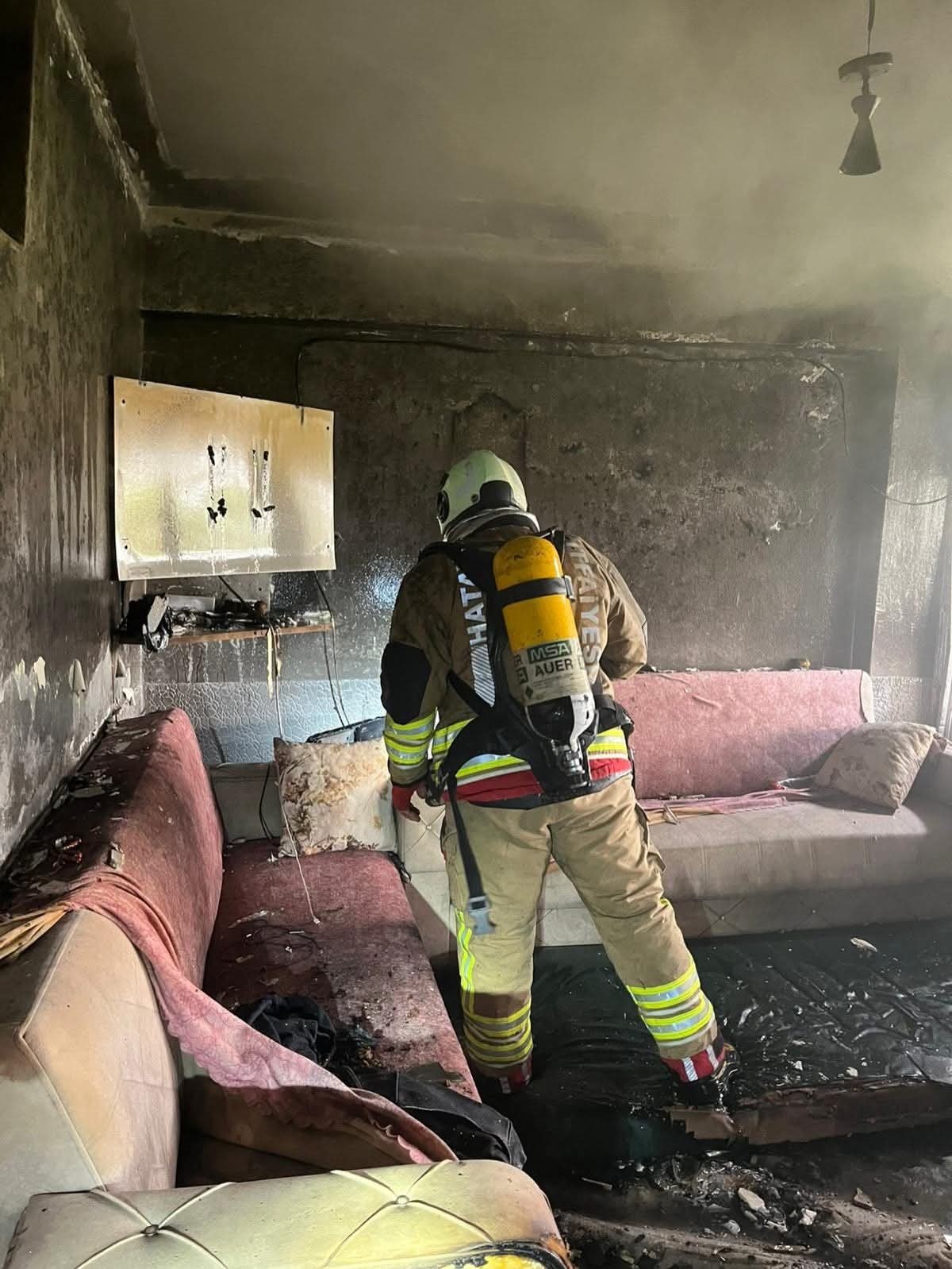 Samadağ'da ev yangını