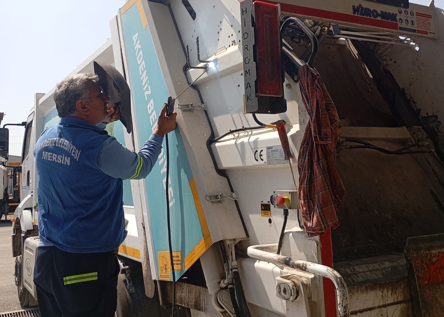 B4241632 Fd0C 42Cb Bf24 25B375E3144C