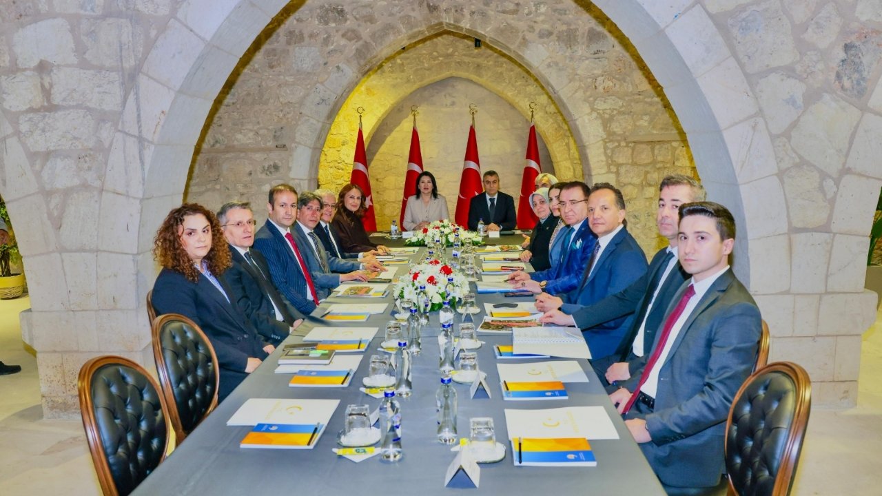 Picsart 26 04 14 12 19 50 595