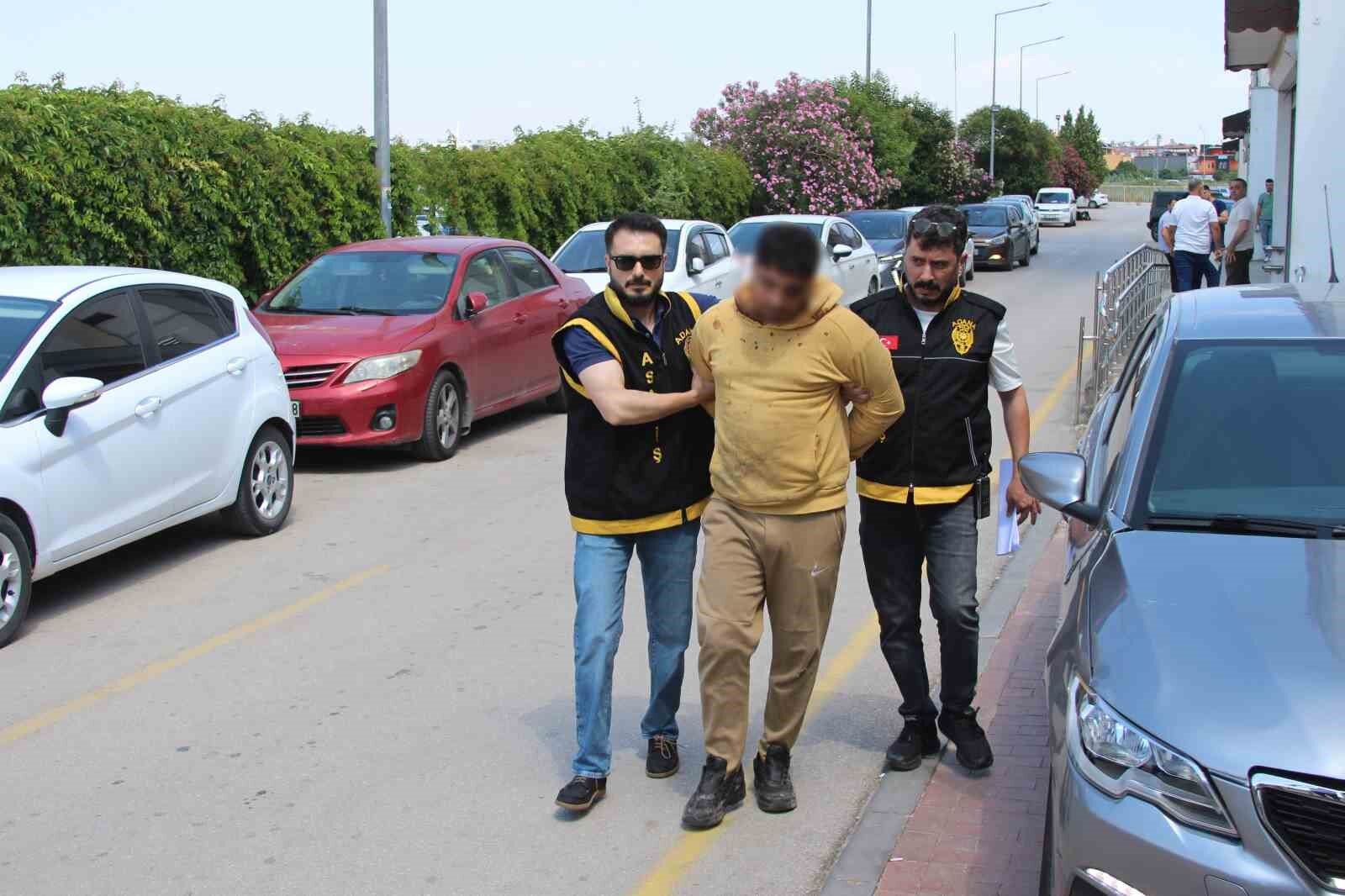 Adana'da Polis ekiplerine hain saldırı