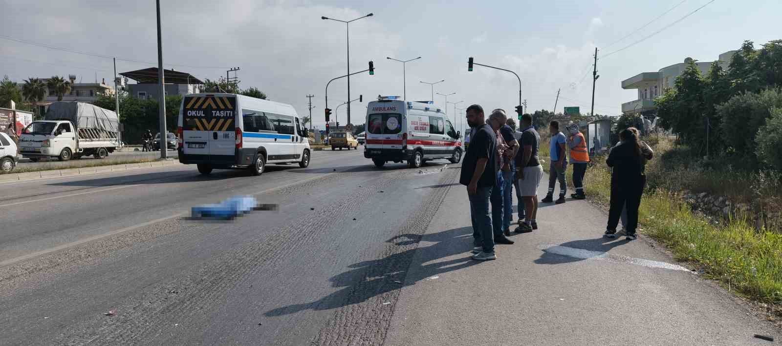 Mersin'de trafik kazası: 1 ölü, 1 yaralı