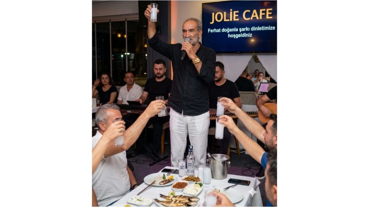 Ferhat Doğan Yıllar Sonra Sahnelere Güçlü Döndü