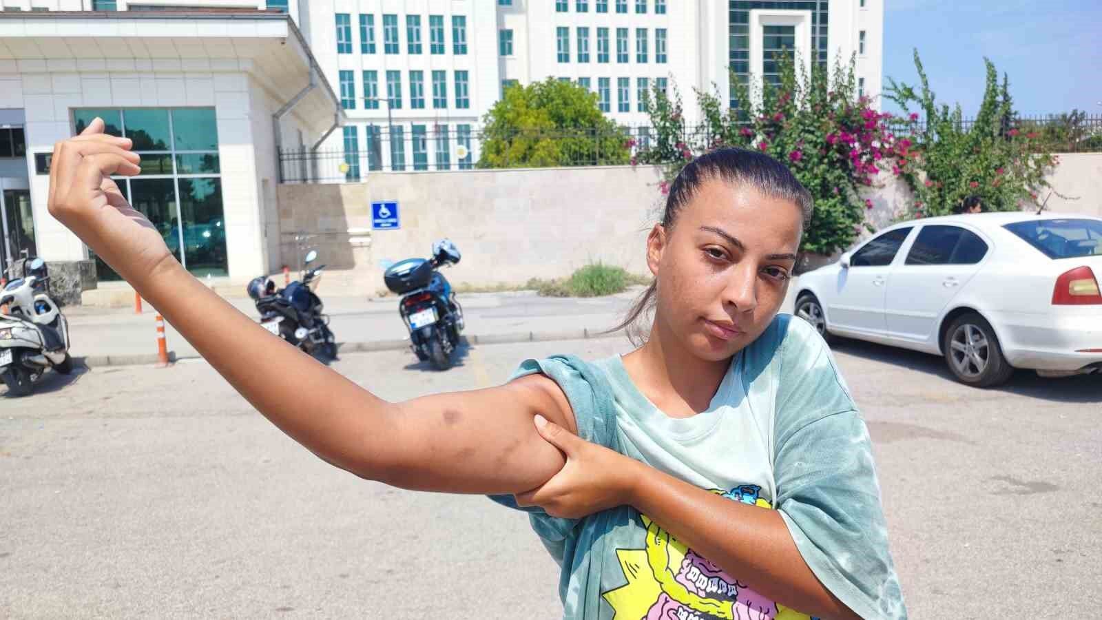 Adana'da Öğretmen Amcadan Yeğenine Darp