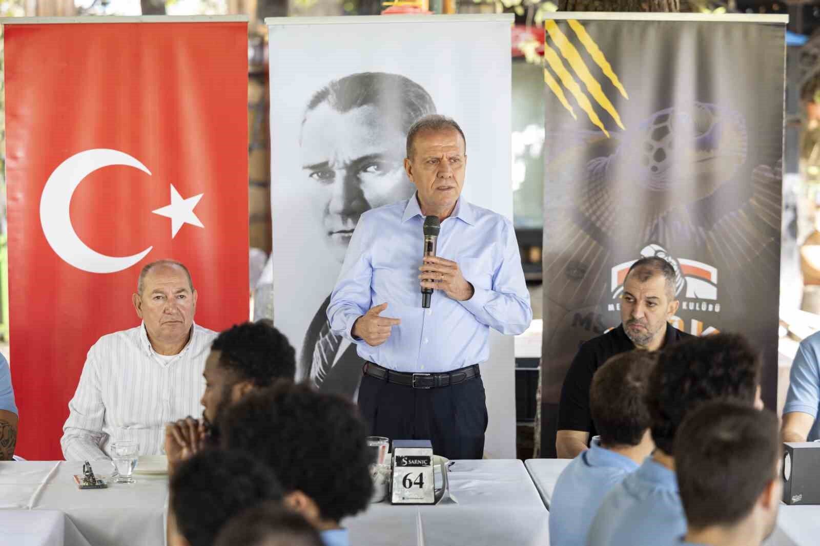 Başkan Seçer, MSK Erkek Basketbol Takımı ile buluştu