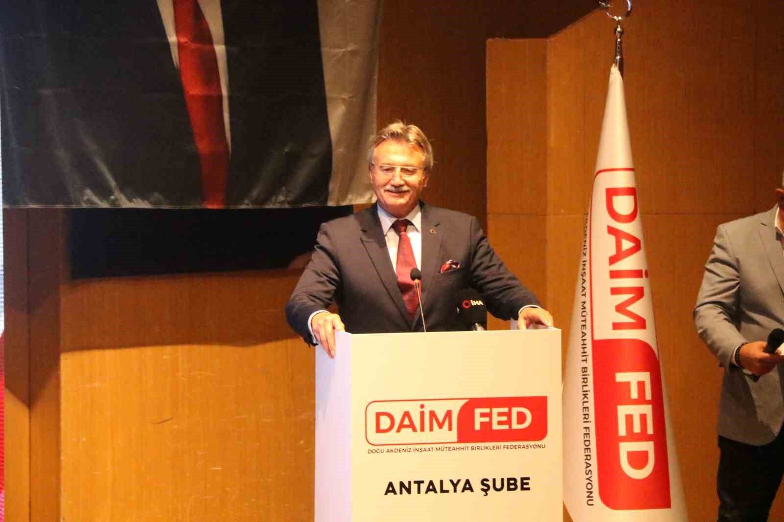 Eski Devlet Bakanı Kürşad Tüzmen: 'Antalya yapı stoku olarak ciddi sıkıntıları olan bir şehir'