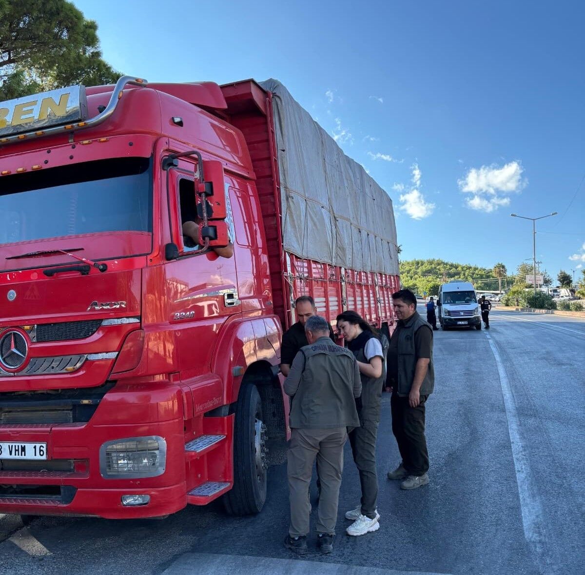 Mersin'de orman suçlarına karşı yol kontrolü