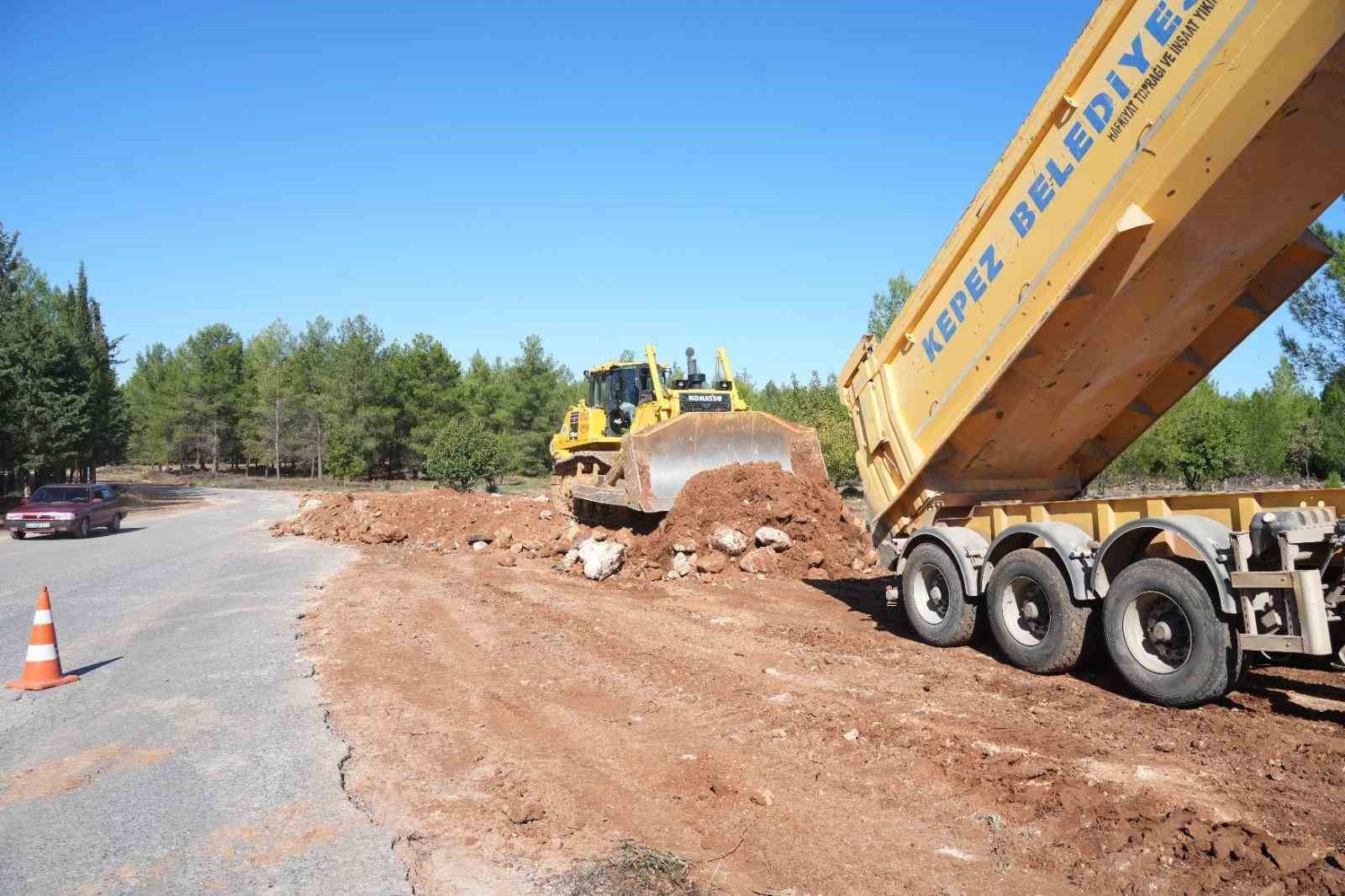 Kepez Belediyesi'nden Aktoprak Mahallesi'nde yol düzenlemesi